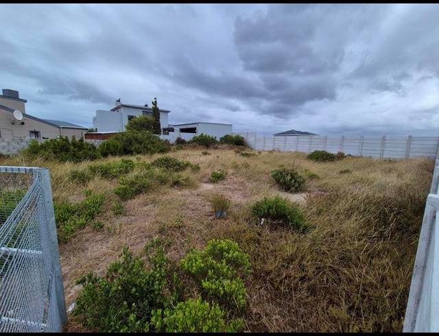 LAND FOR SALE IN PERLEMOENBAAI
